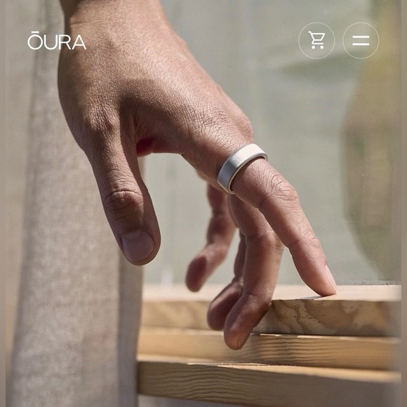 Oura Ring Gen 4 Brushed Silver Sz: 13 - Picture 8 of 9